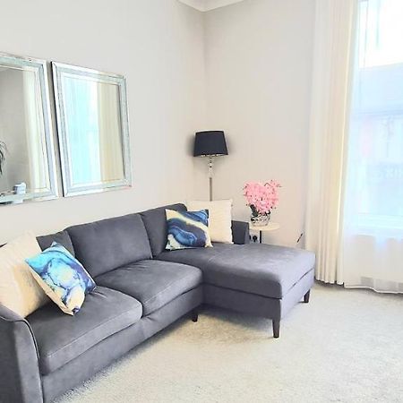 Spacious 3 Bed Flat Near The Sea With Parking Bournemouth Buitenkant foto