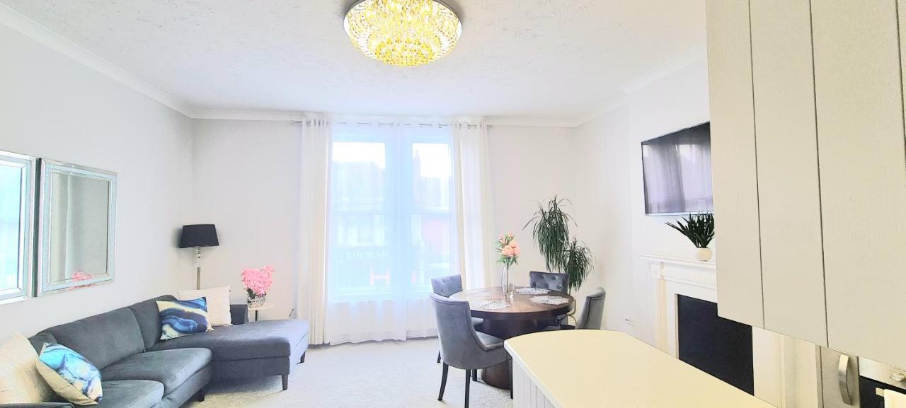 Spacious 3 Bed Flat Near The Sea With Parking Bournemouth Buitenkant foto